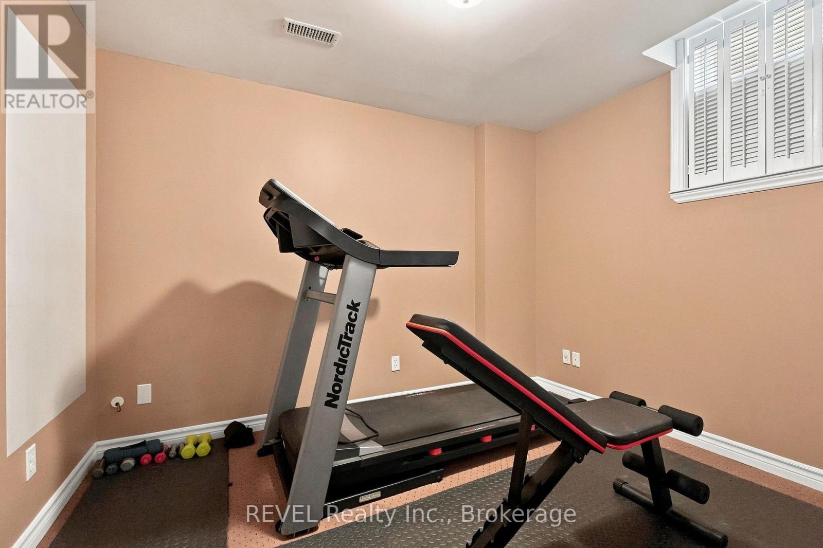 28 Falstaff Crescent, Whitby, Ontario  L1R 1W3 - Photo 36 - E13717070