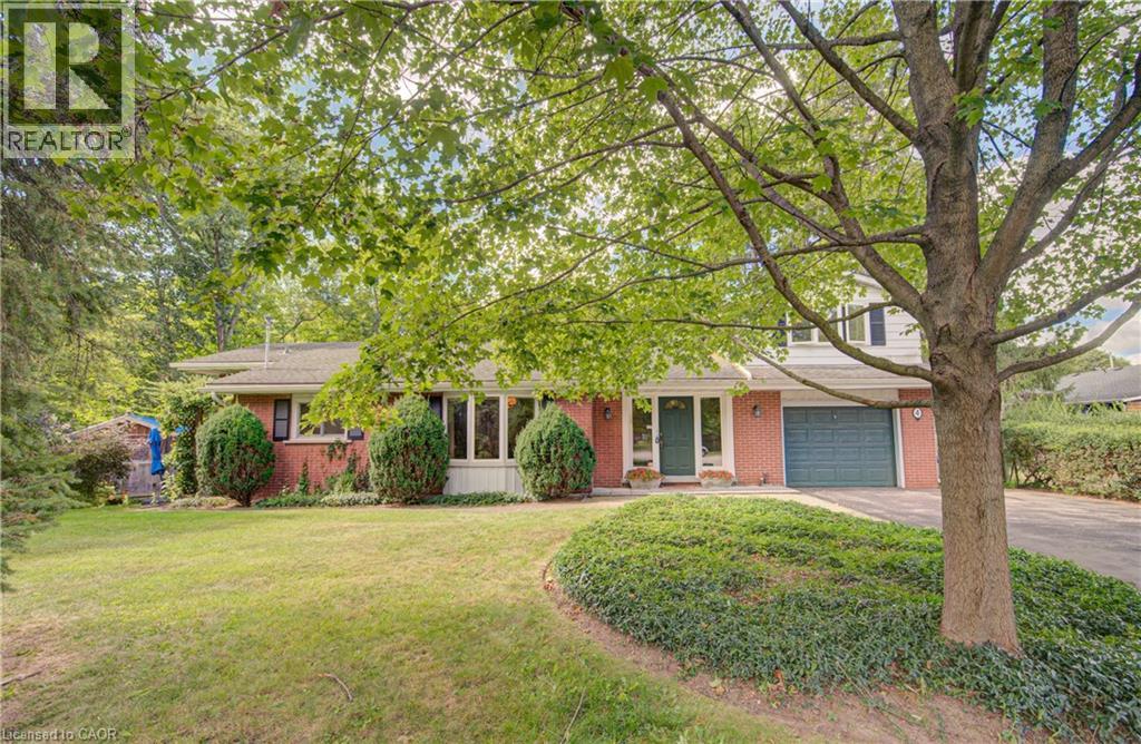 4 Mayfair Court, Dundas, Ontario L9H 3P2 - Photo 3 - 40858592