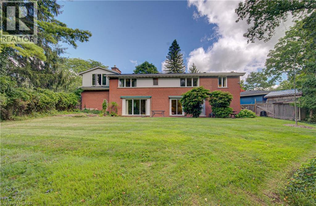 4 Mayfair Court, Dundas, Ontario L9H 3P2 - Photo 39 - 40858592