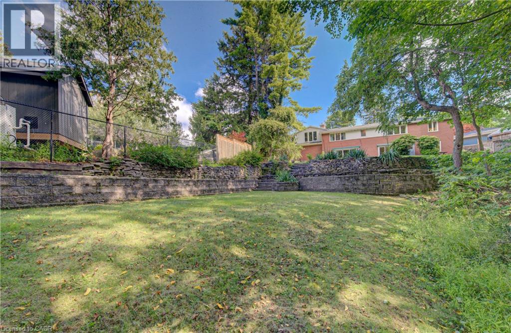 4 Mayfair Court, Dundas, Ontario L9H 3P2 - Photo 43 - 40858592