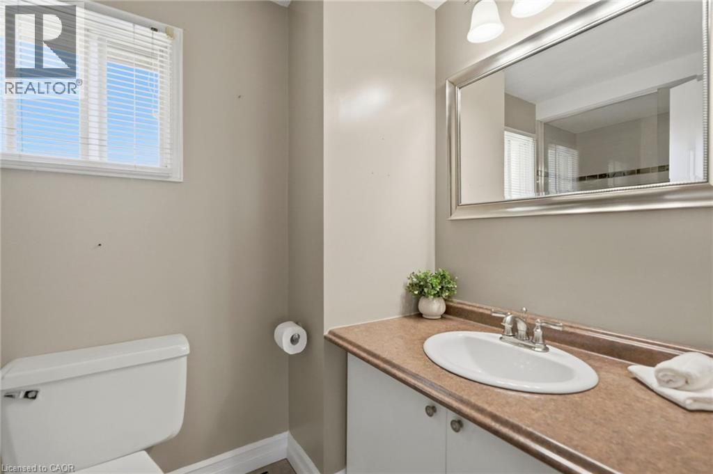 2055 Hunters Wood Drive, Burlington, Ontario  L7M 2T9 - Photo 24 - 40858169