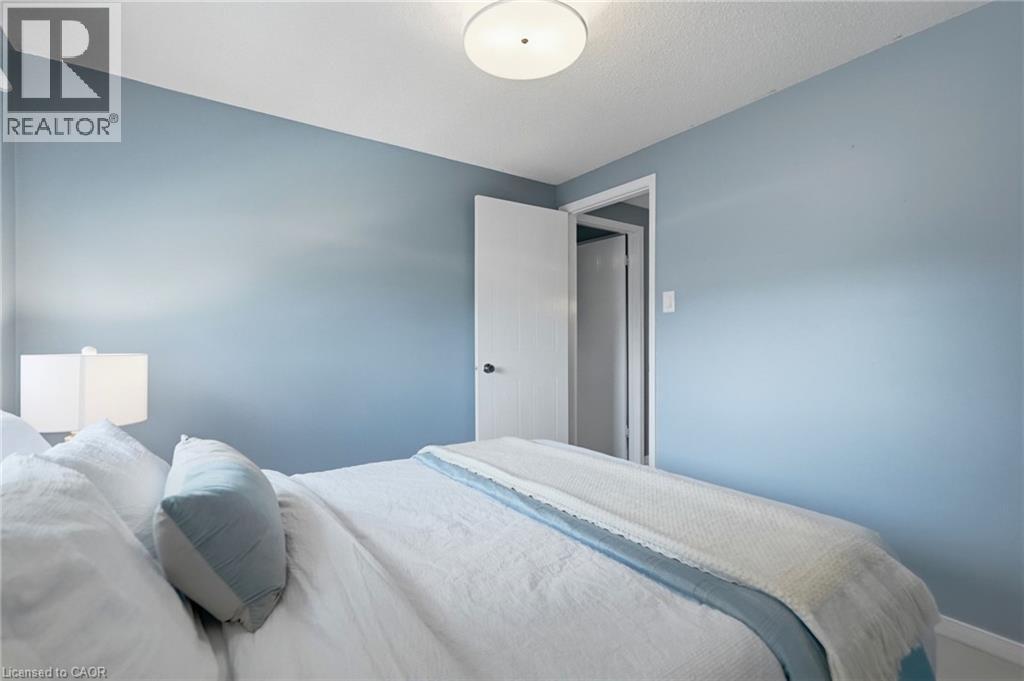2055 Hunters Wood Drive, Burlington, Ontario  L7M 2T9 - Photo 31 - 40858169