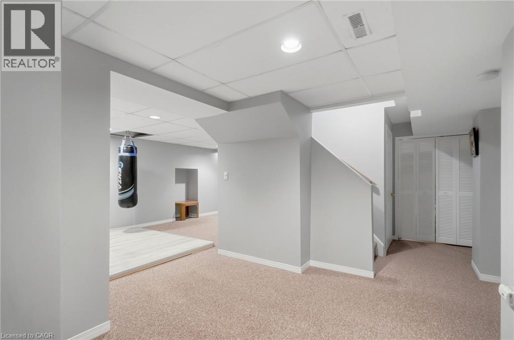 2055 Hunters Wood Drive, Burlington, Ontario  L7M 2T9 - Photo 36 - 40858169
