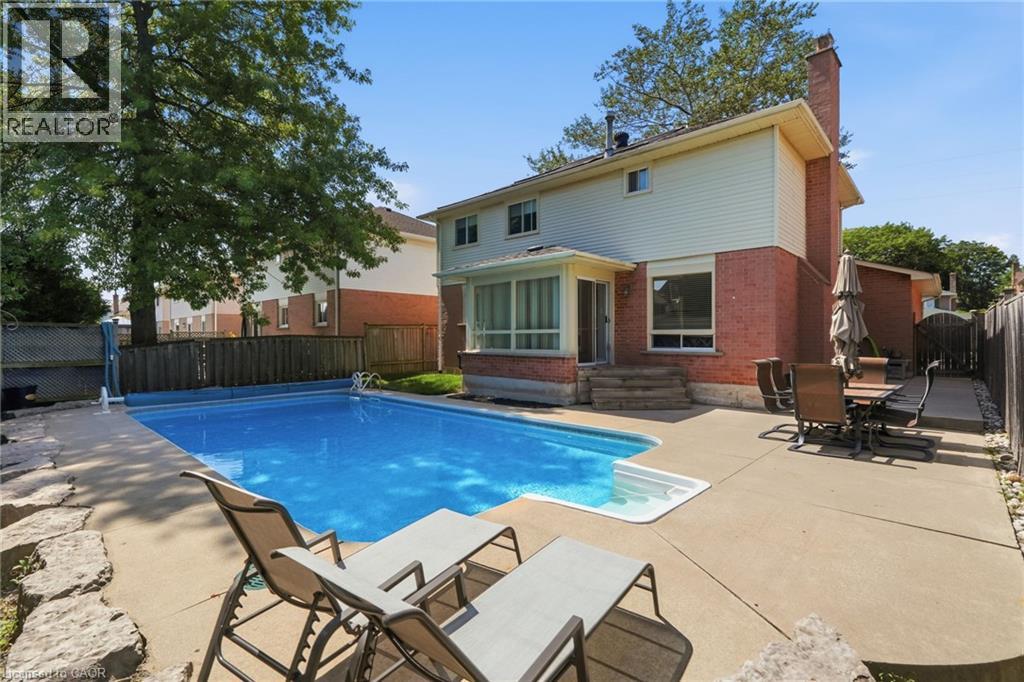 2055 Hunters Wood Drive, Burlington, Ontario  L7M 2T9 - Photo 41 - 40858169