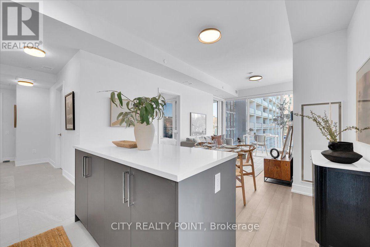 201 - 664 Spadina Avenue, Toronto, Ontario  M5S 2H7 - Photo 4 - C13717008