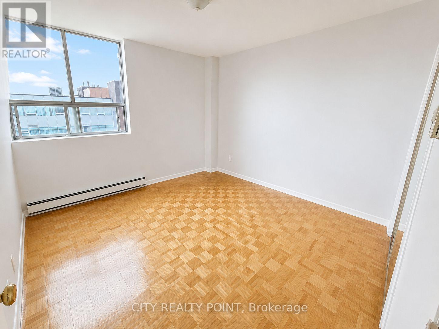 701 - 525 Eglinton Avenue E, Toronto, Ontario  M4P 2P6 - Photo 6 - C13717040