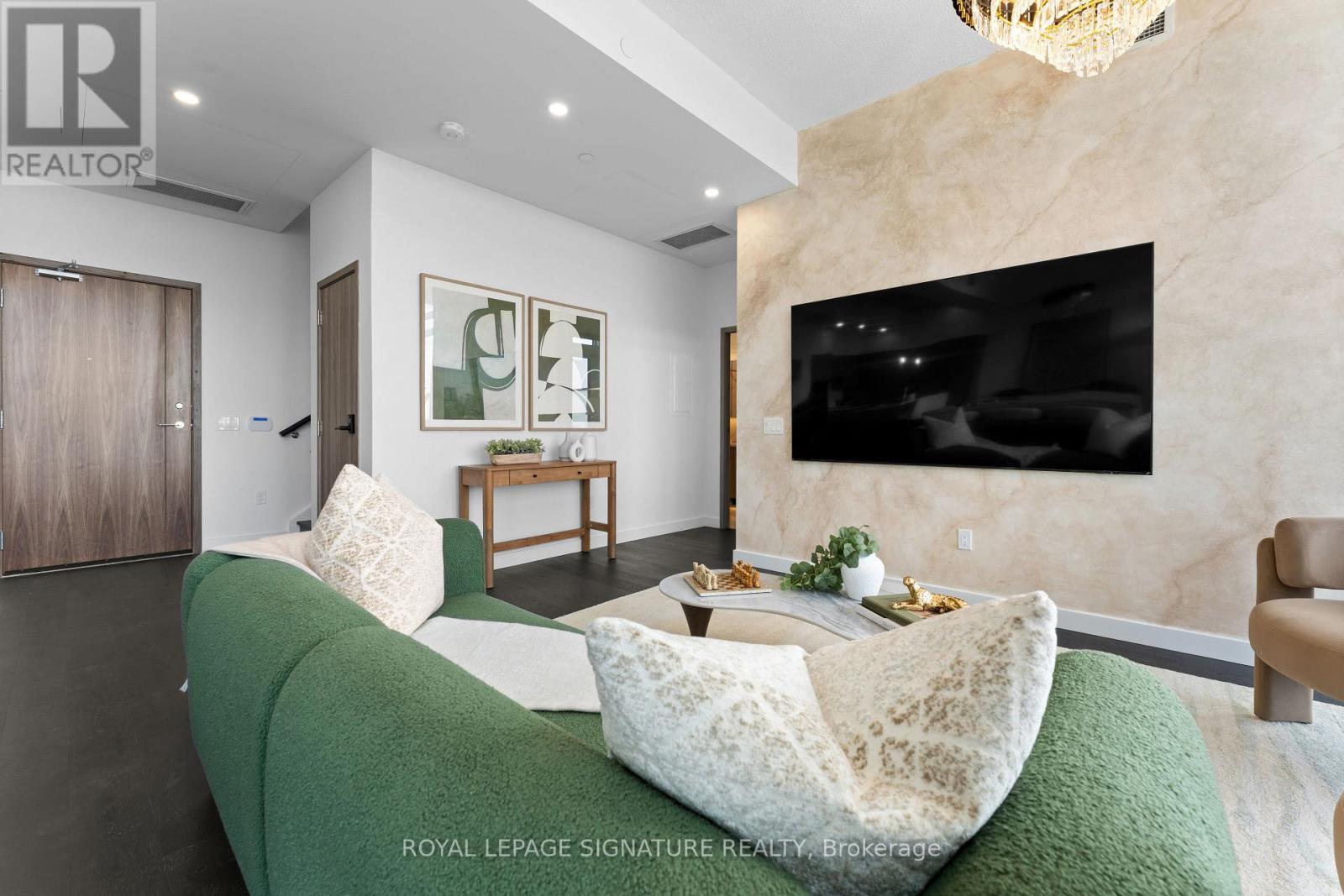 Ph7001 - 1 Concord Cityplace Way, Toronto, Ontario  M5V 0X3 - Photo 16 - C13717094