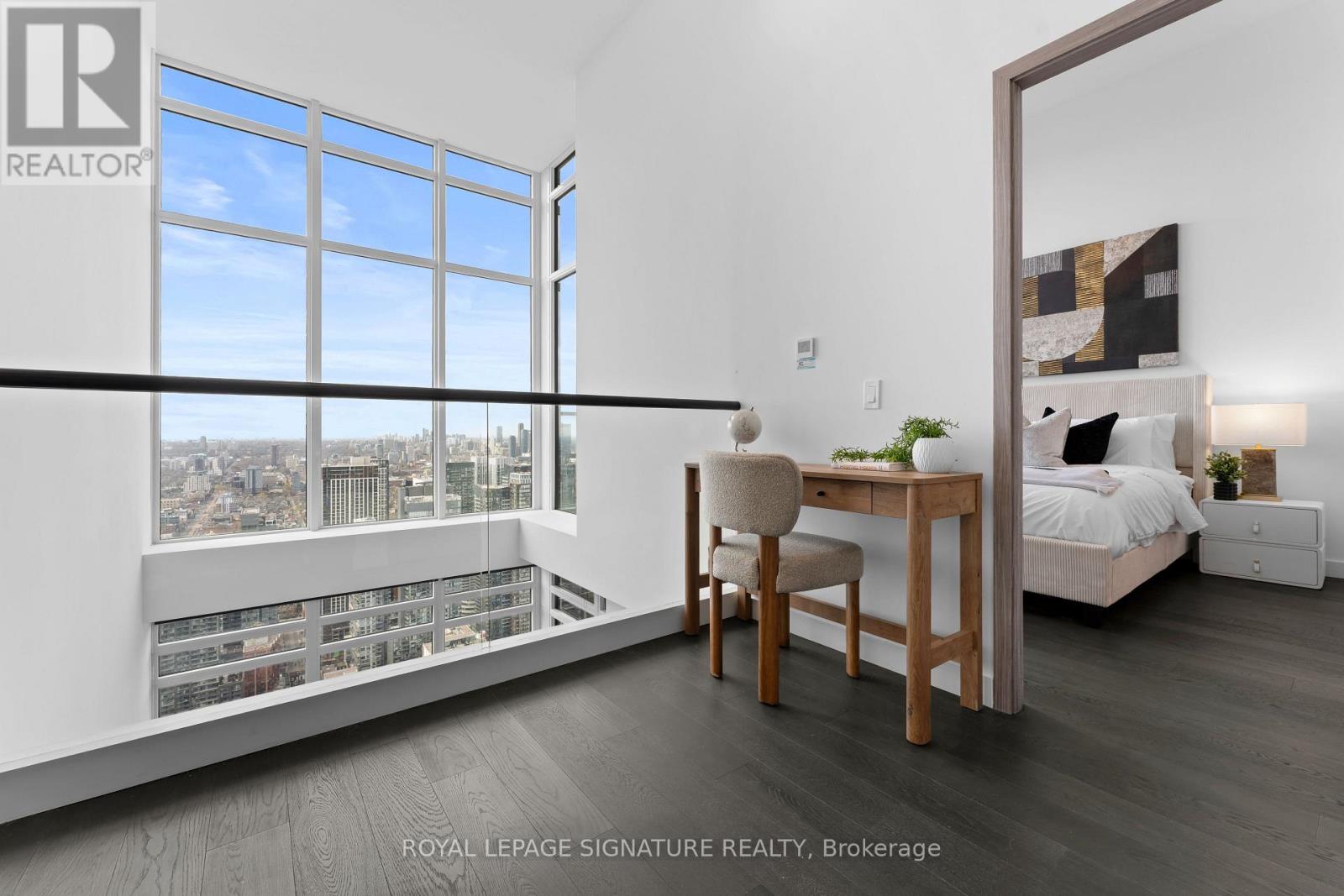 Ph7001 - 1 Concord Cityplace Way, Toronto, Ontario  M5V 0X3 - Photo 30 - C13717094