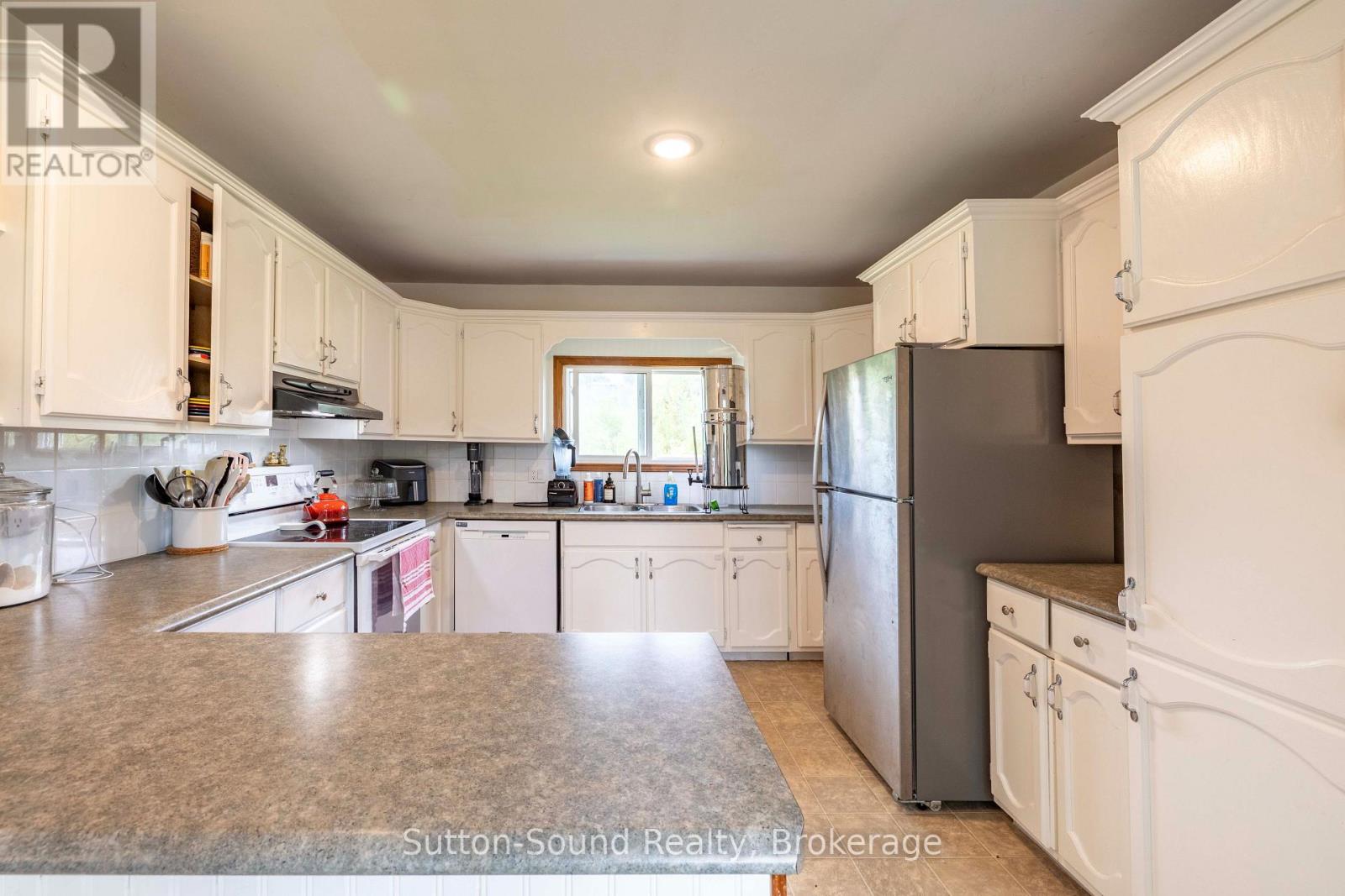 444 Balmy Beach Road, Georgian Bluffs, Ontario N4K 5N4 - Photo 14 - X13717024