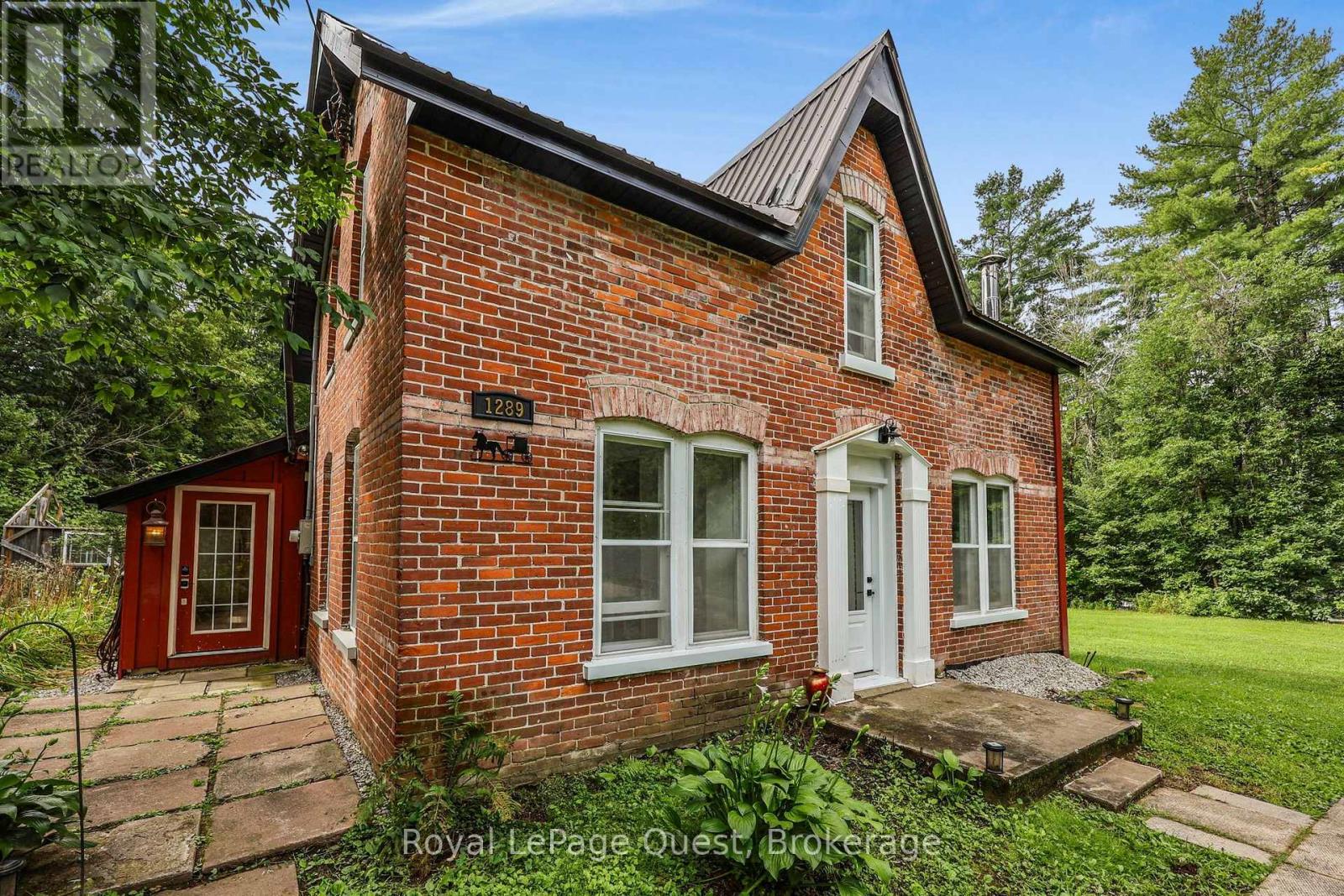 1289 Graham Road, Gravenhurst, Ontario  P0E 1N0 - Photo 3 - X13717062