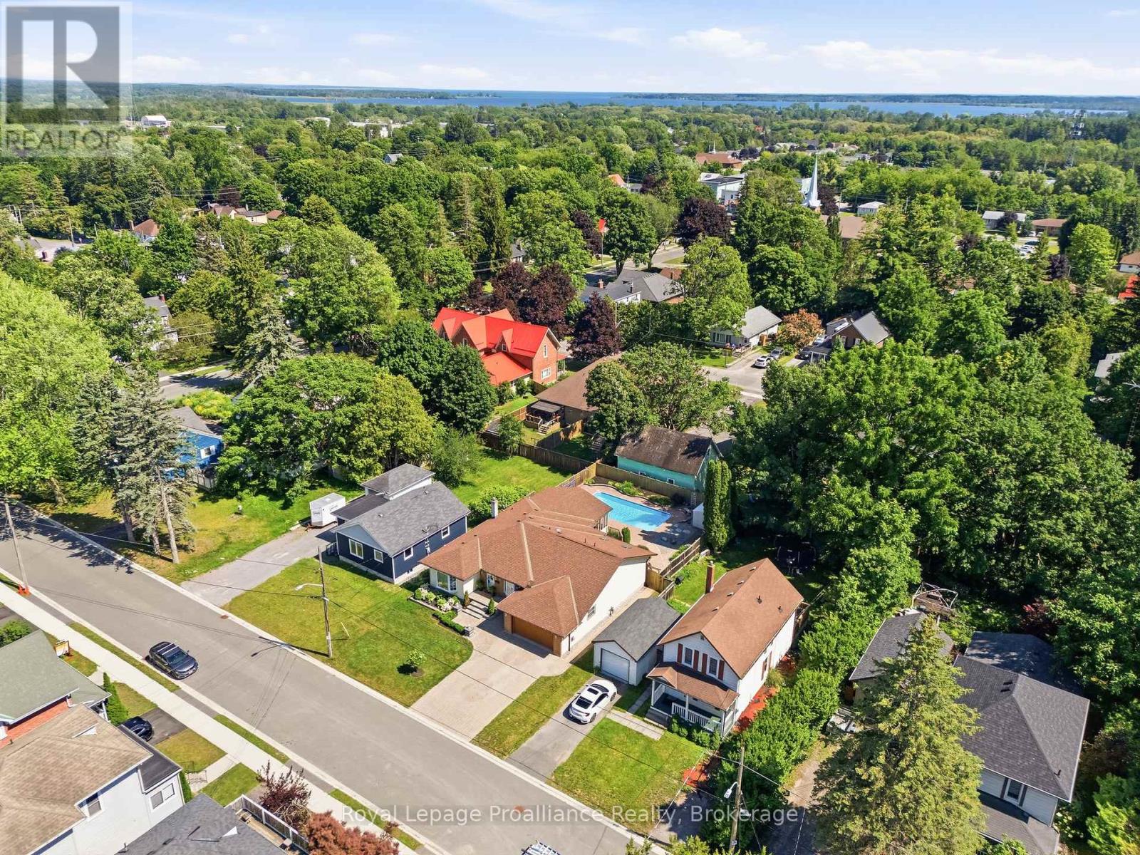 11 Addison Street, Brighton, Ontario  K0K 1H0 - Photo 1 - X13716954