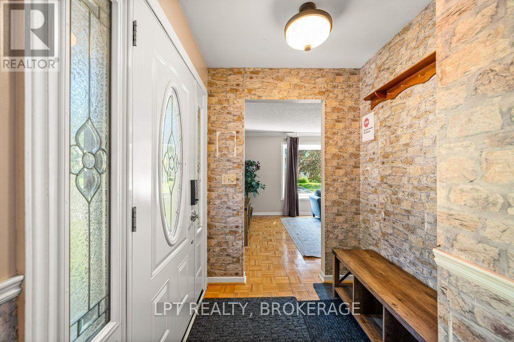 785 Allum Avenue, Kingston, Ontario  K7M 7A3 - Photo 4 - X13717106
