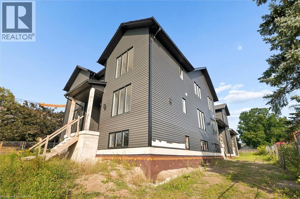 138 Charlotta Street, Baden, Ontario  N3A 2R5 - Photo 4 - 40857556