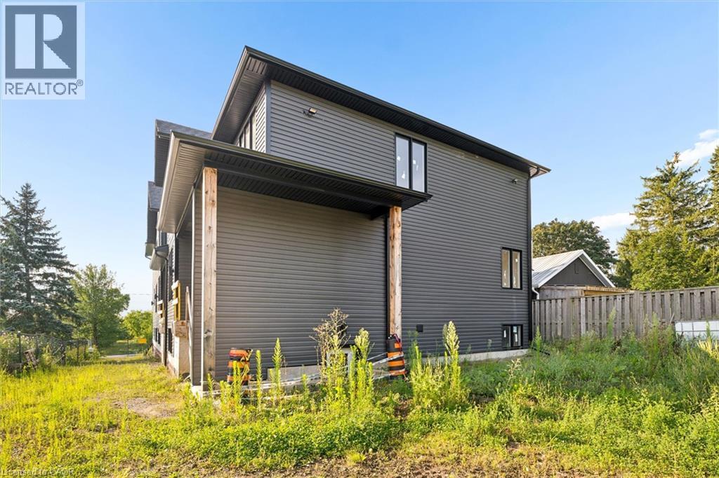 138 Charlotta Street, Baden, Ontario  N3A 2R5 - Photo 9 - 40857556