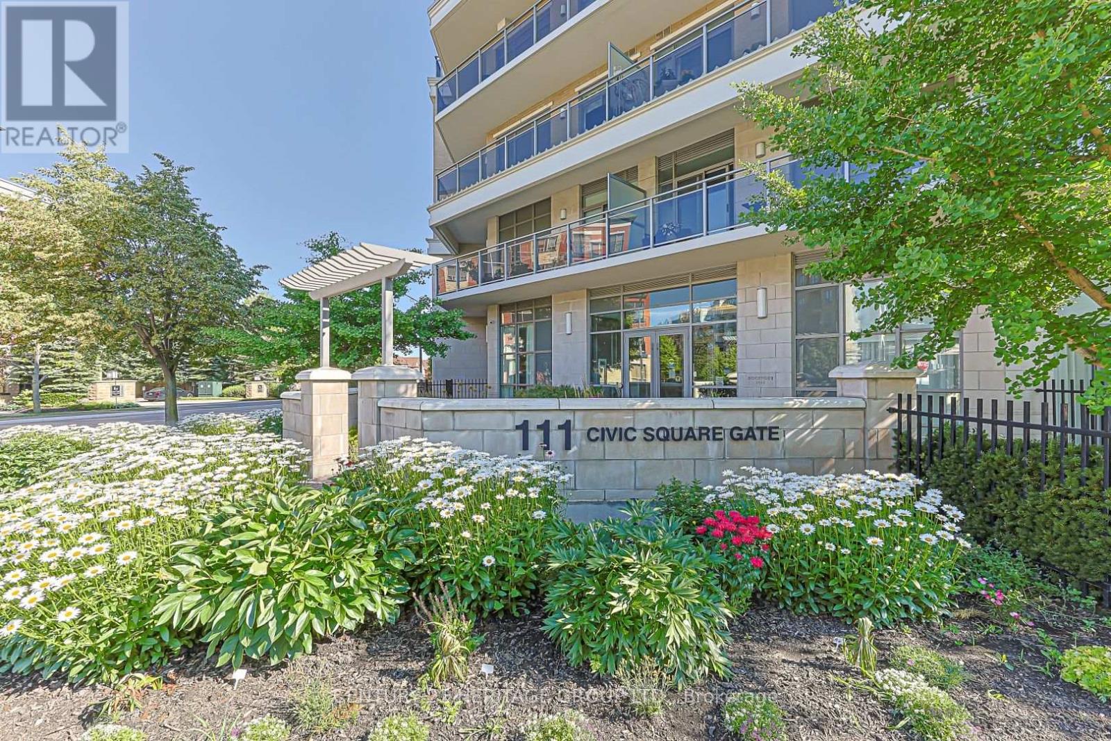 210 - 111 Civic Square Gate, Aurora, Ontario  L4G 0S6 - Photo 2 - N13716988