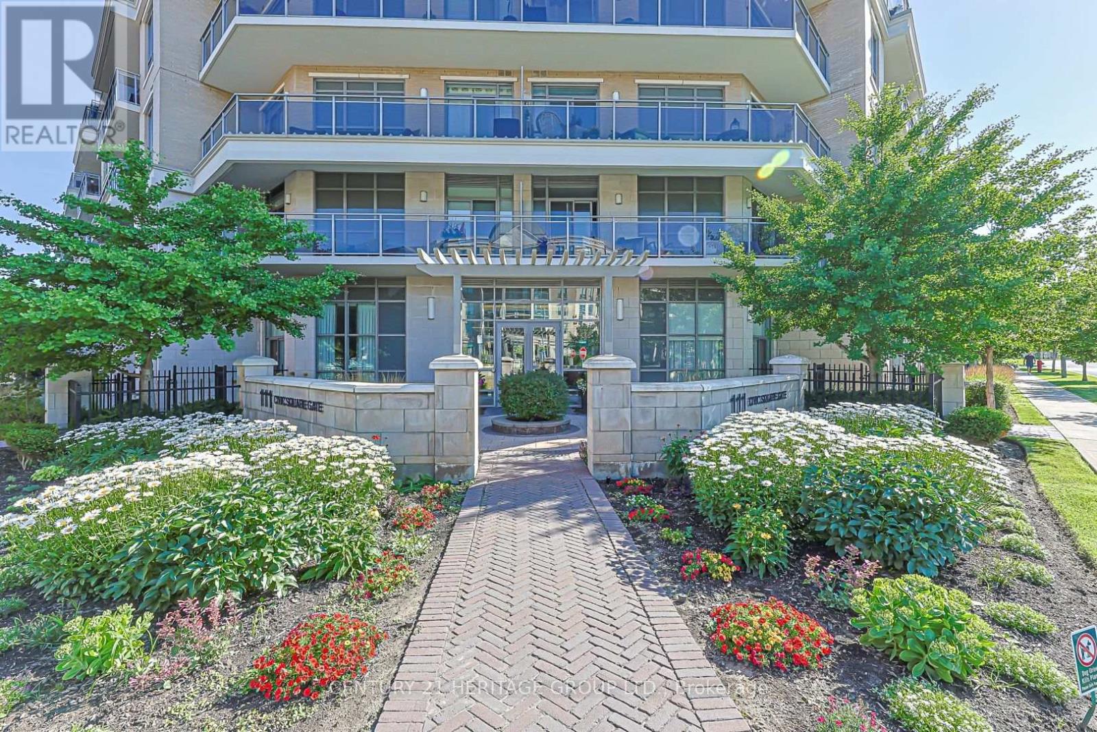210 - 111 Civic Square Gate, Aurora, Ontario  L4G 0S6 - Photo 3 - N13716988