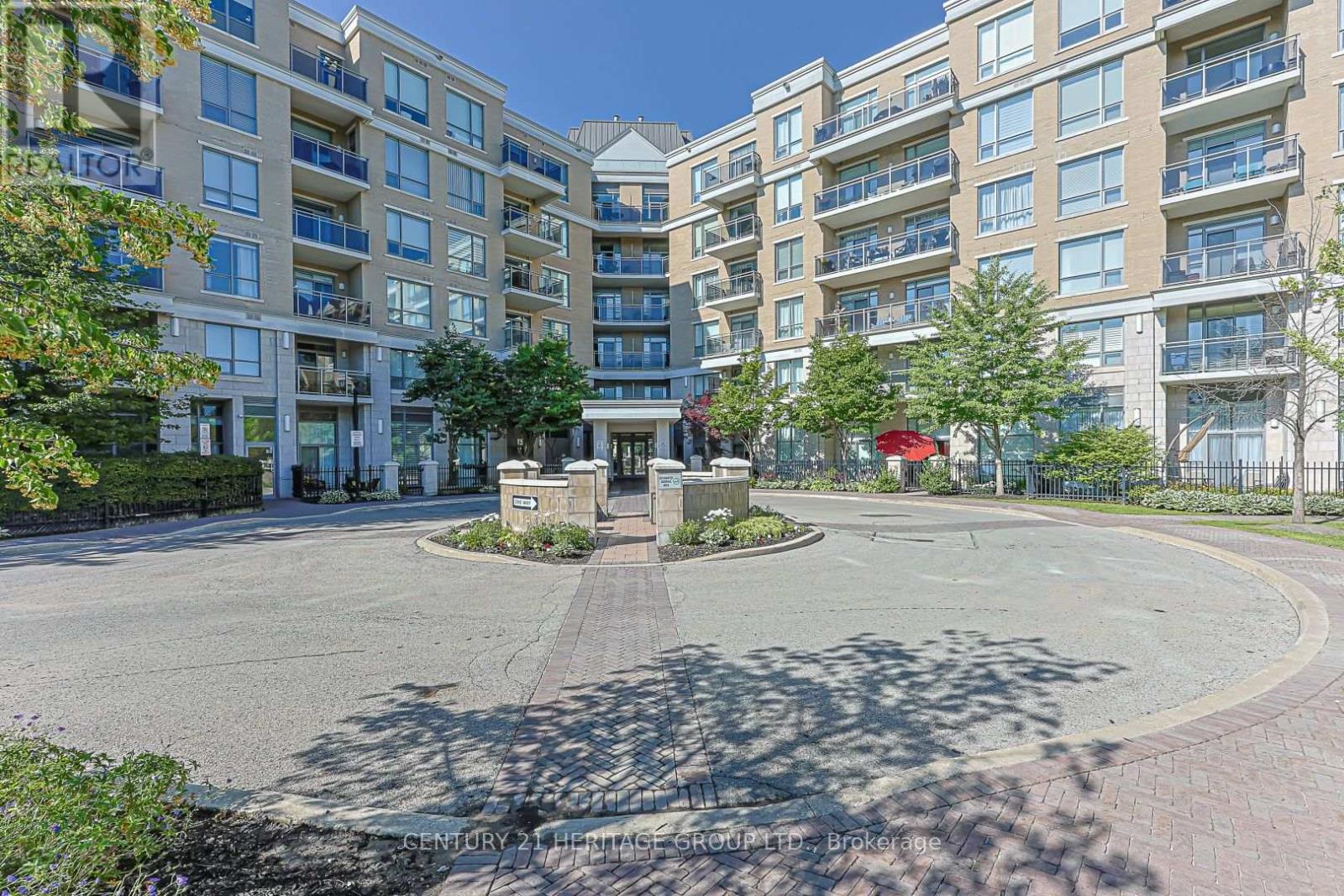 210 - 111 Civic Square Gate, Aurora, Ontario  L4G 0S6 - Photo 4 - N13716988