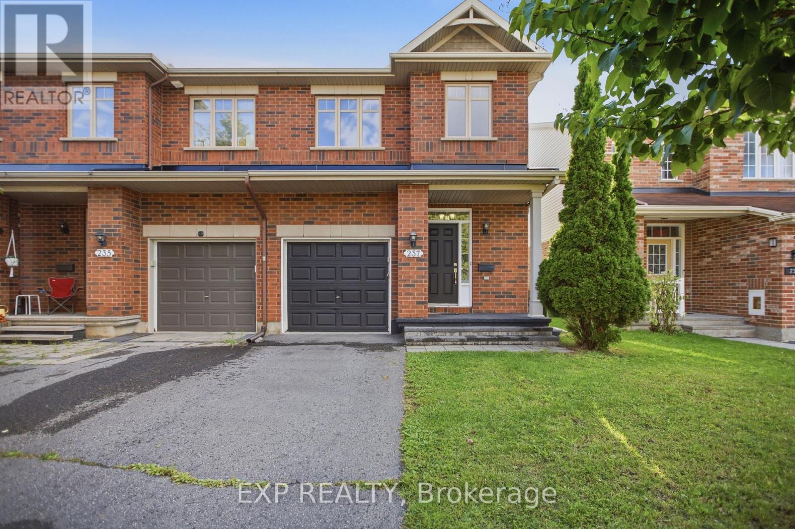 237 EYE BRIGHT CRESCENT, Ottawa, Ontario