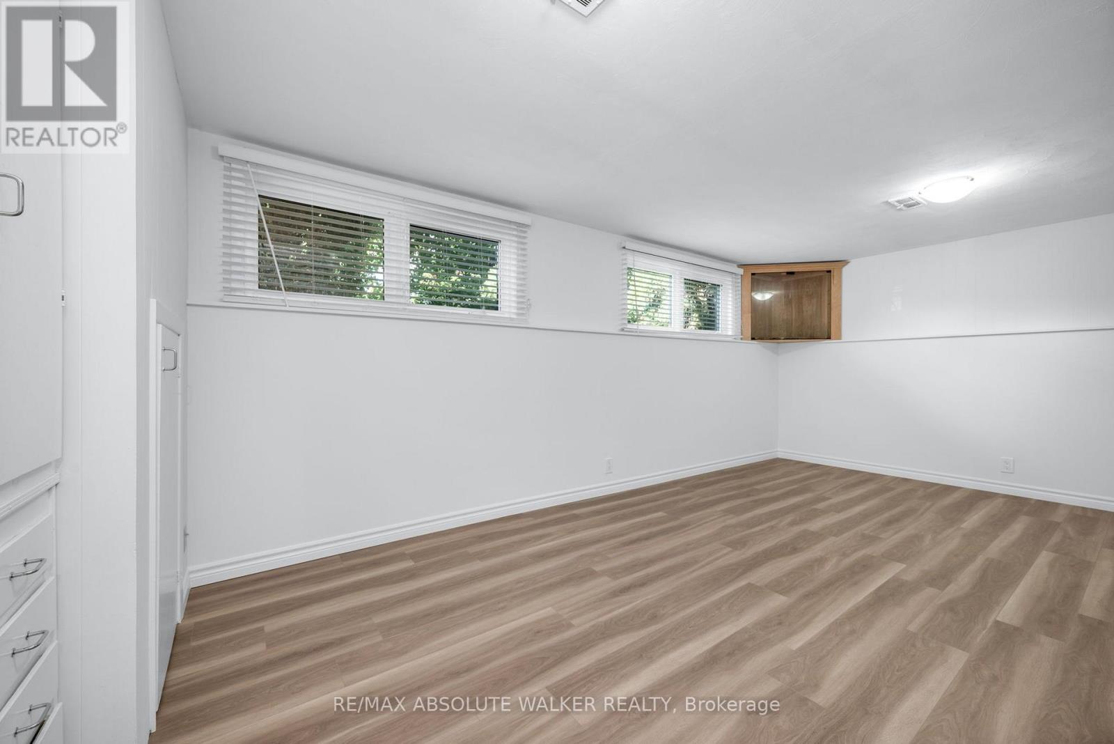5 West Herrington Court, Ottawa, Ontario  K2H 6B9 - Photo 33 - X13717086