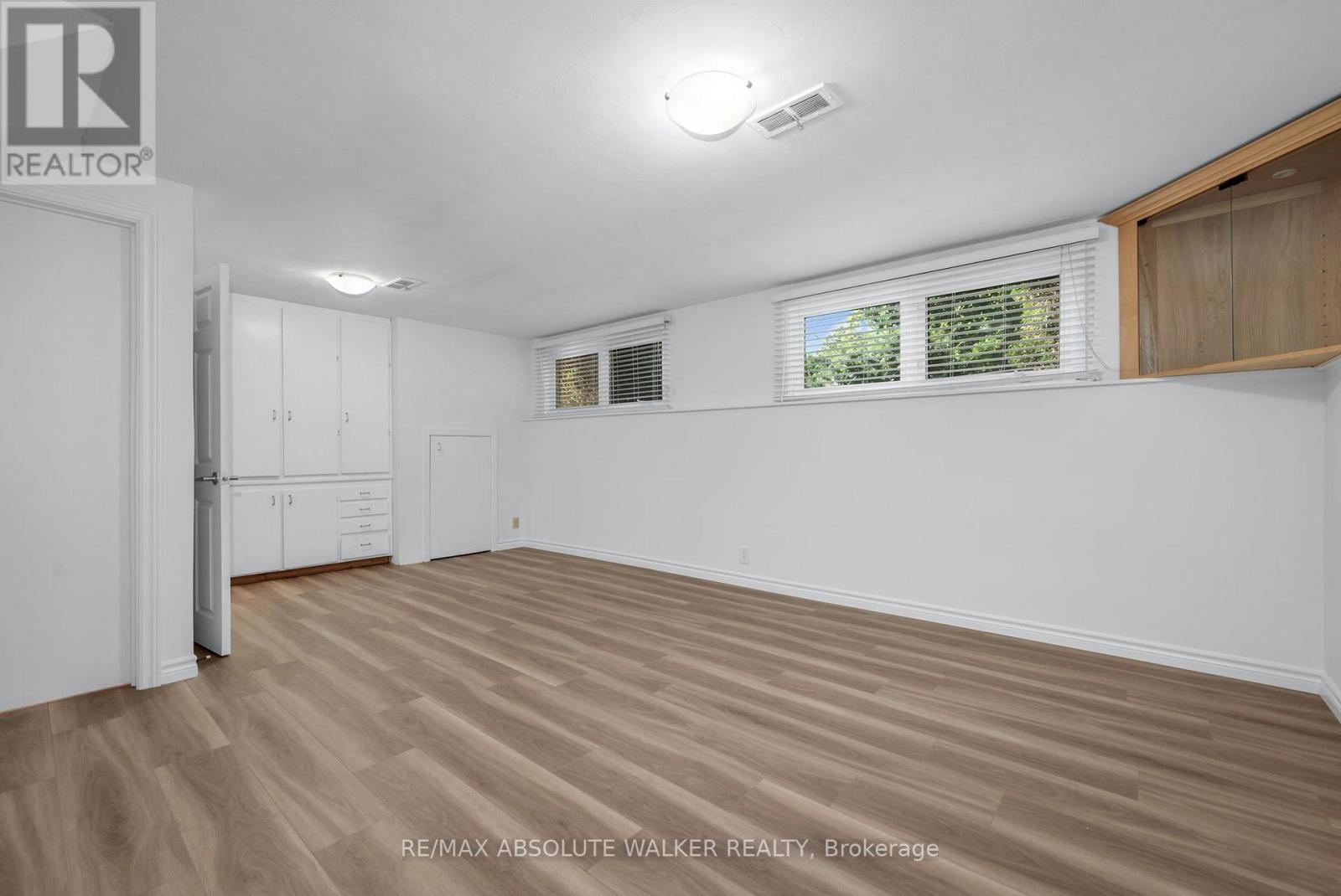 5 West Herrington Court, Ottawa, Ontario  K2H 6B9 - Photo 36 - X13717086