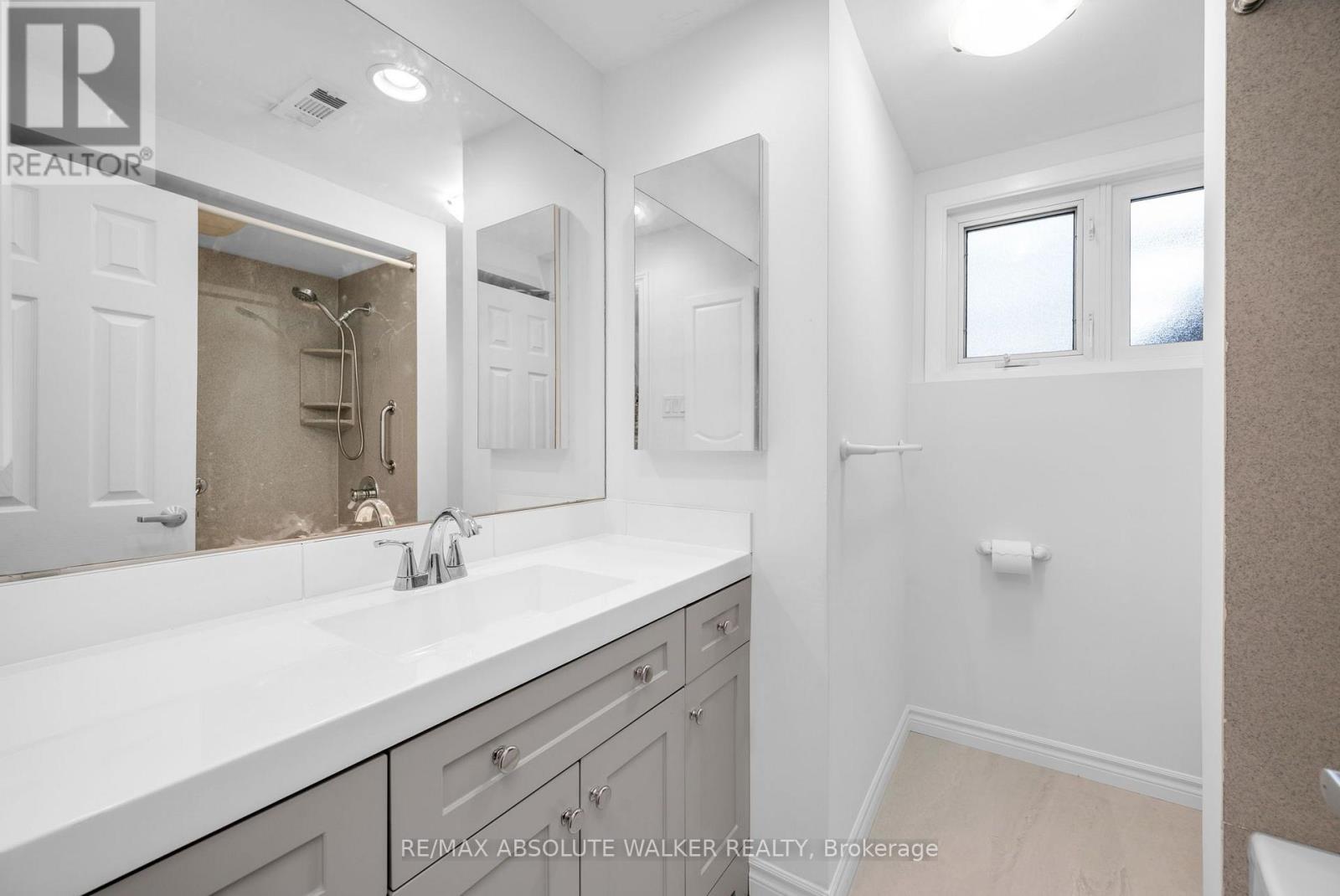 5 West Herrington Court, Ottawa, Ontario  K2H 6B9 - Photo 40 - X13717086