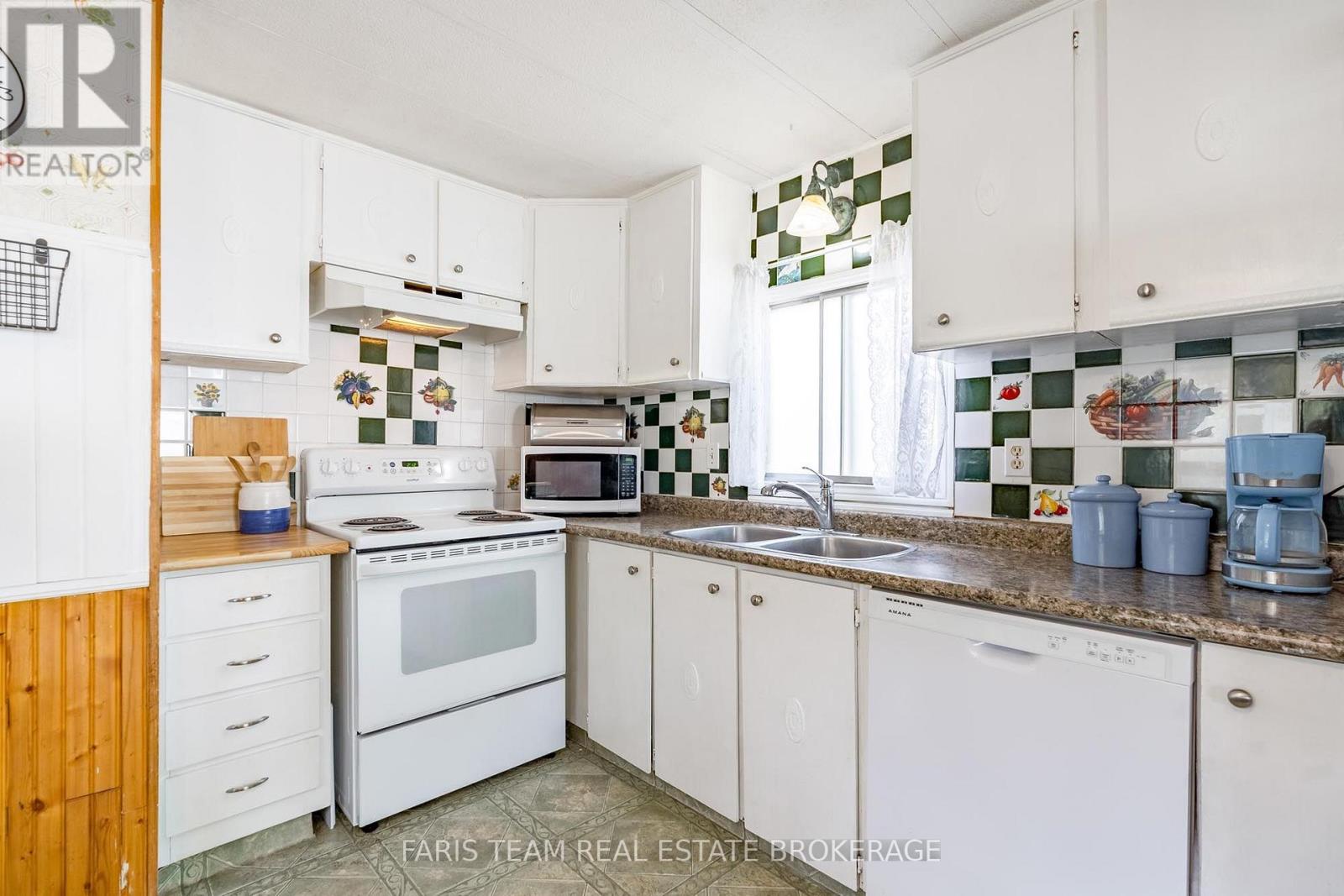4118 Ash Crescent, Severn, Ontario  L3V 0V1 - Photo 6 - S13717002