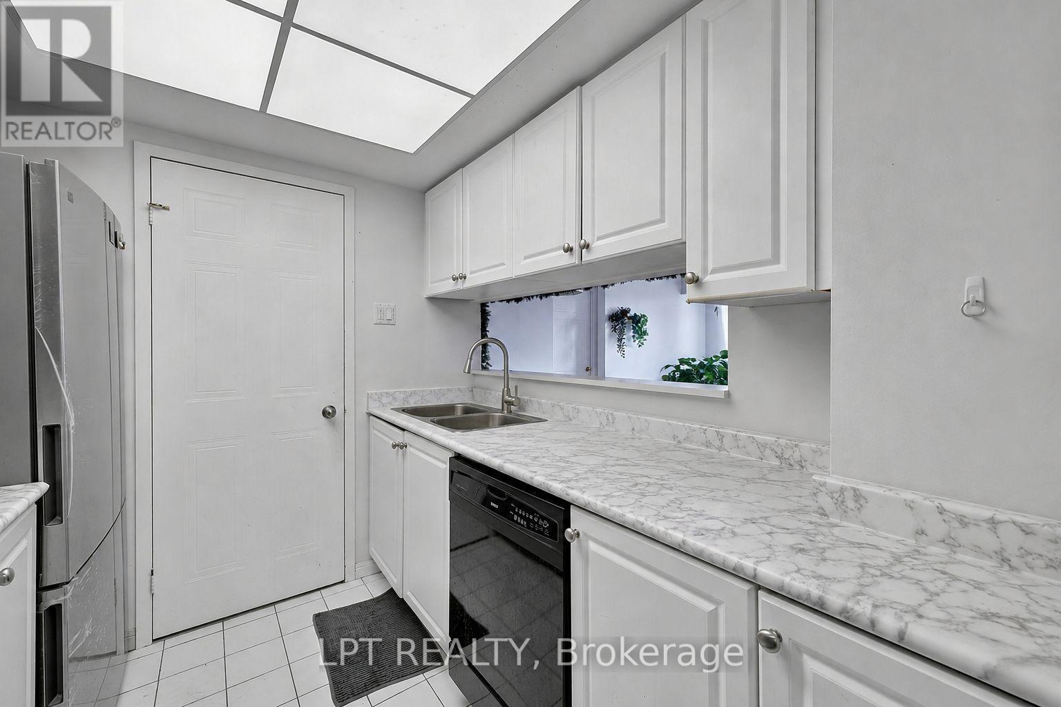 1111 - 75 Ellen Street, Barrie, Ontario  L4N 7R6 - Photo 17 - S13717052