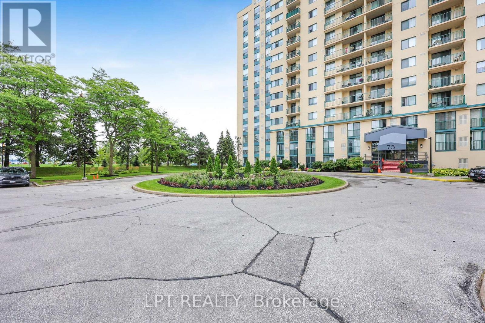 1111 - 75 Ellen Street, Barrie, Ontario  L4N 7R6 - Photo 4 - S13717052