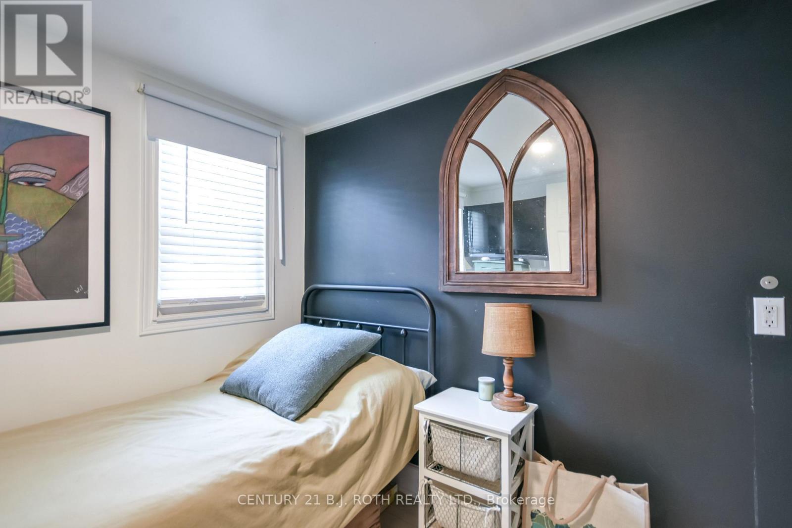 203 Southview Road, Barrie (South Shore), Ontario  L4N 3X6 - Photo 28 - S13717058
