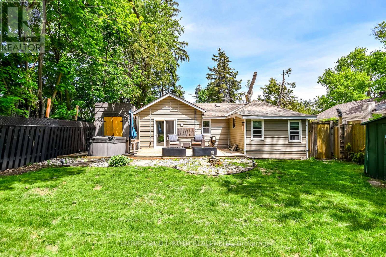 203 Southview Road, Barrie (South Shore), Ontario  L4N 3X6 - Photo 36 - S13717058