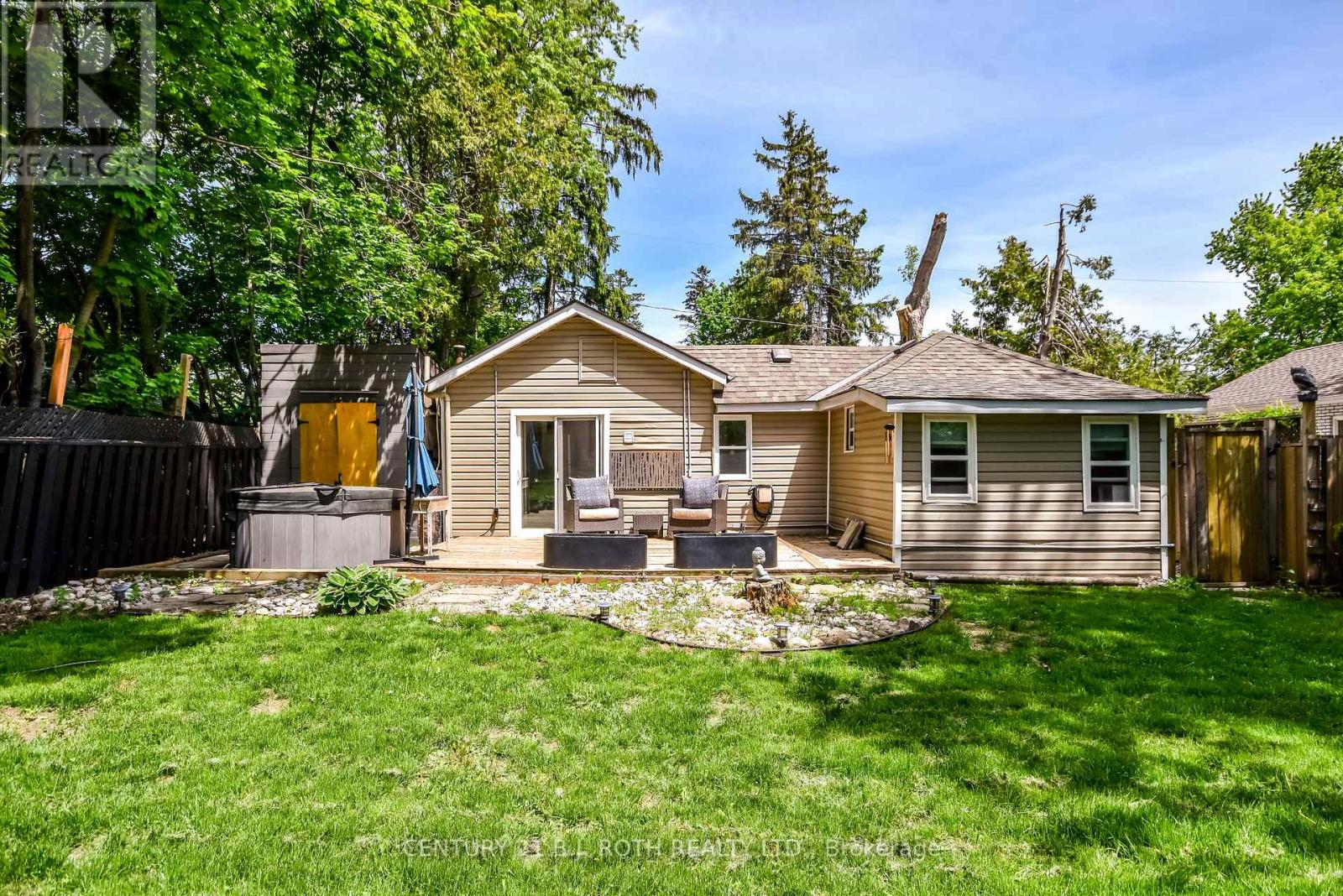 203 Southview Road, Barrie (South Shore), Ontario  L4N 3X6 - Photo 37 - S13717058