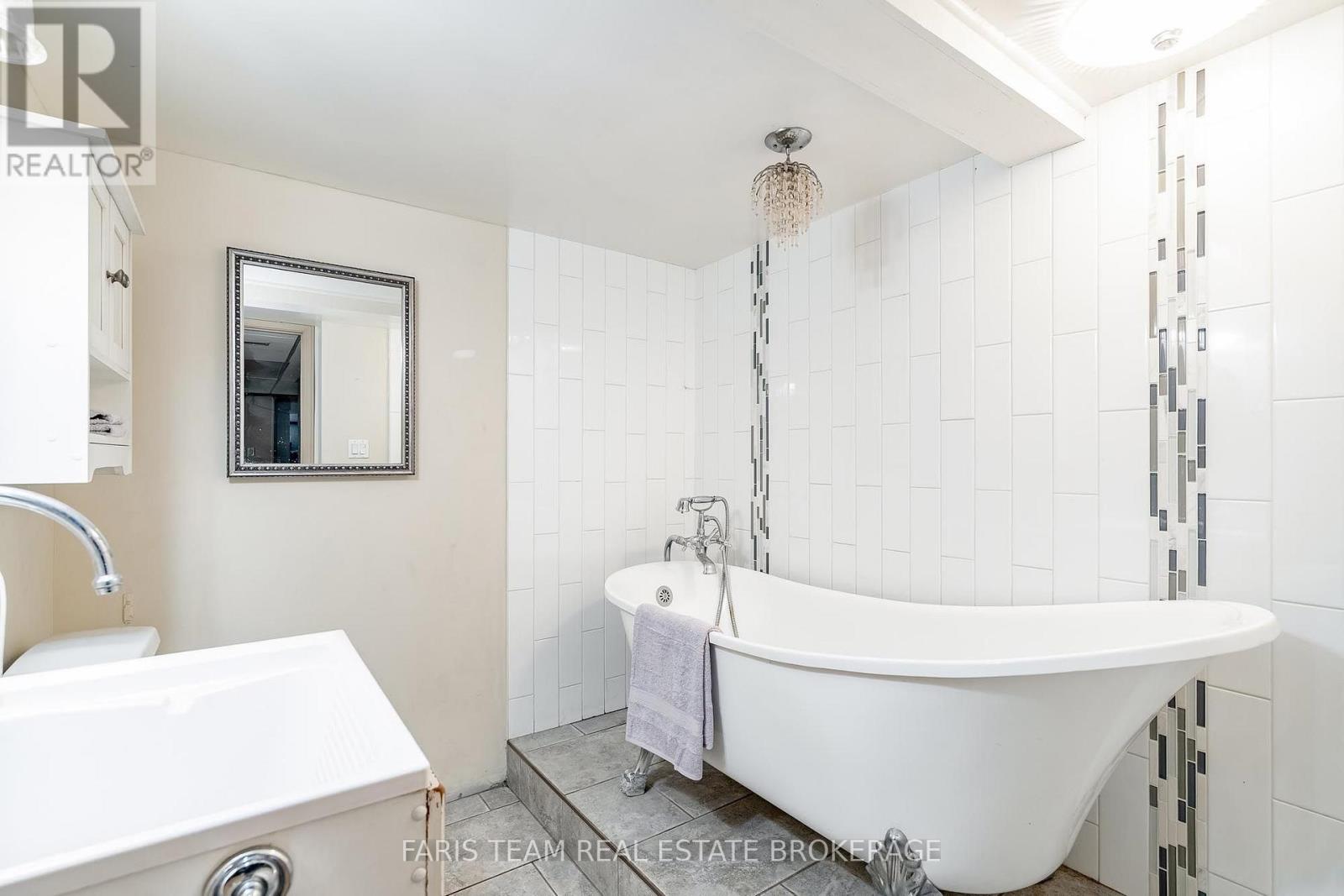 1490 Laughlin Falls Road, Severn, Ontario  L0K 1E0 - Photo 24 - S13717074