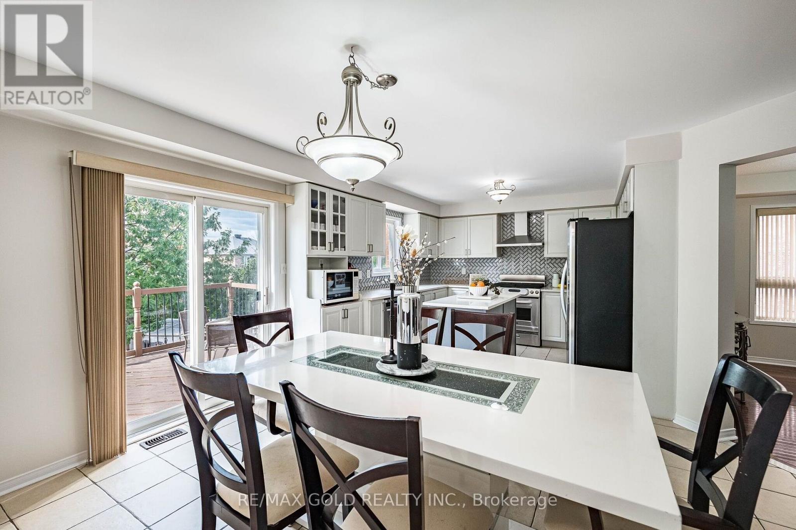 128 Luella Crescent, Brampton, Ontario  L7A 3H5 - Photo 19 - W13716982