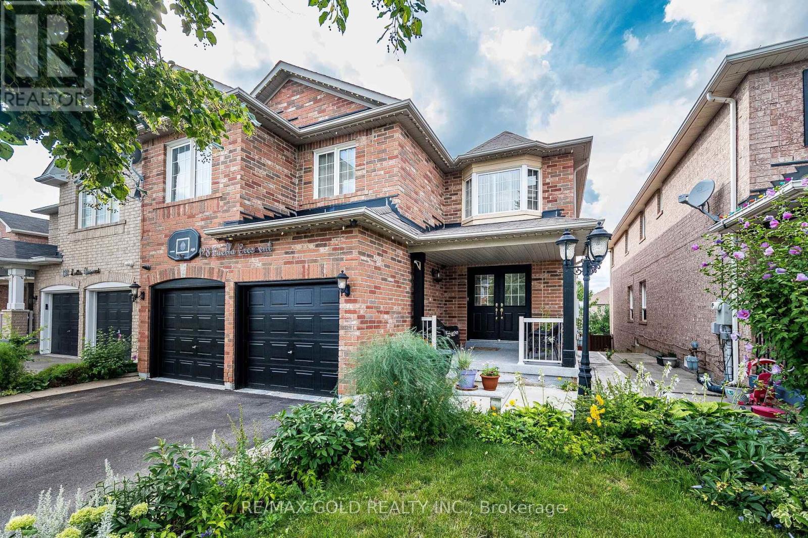 128 Luella Crescent, Brampton, Ontario  L7A 3H5 - Photo 2 - W13716982