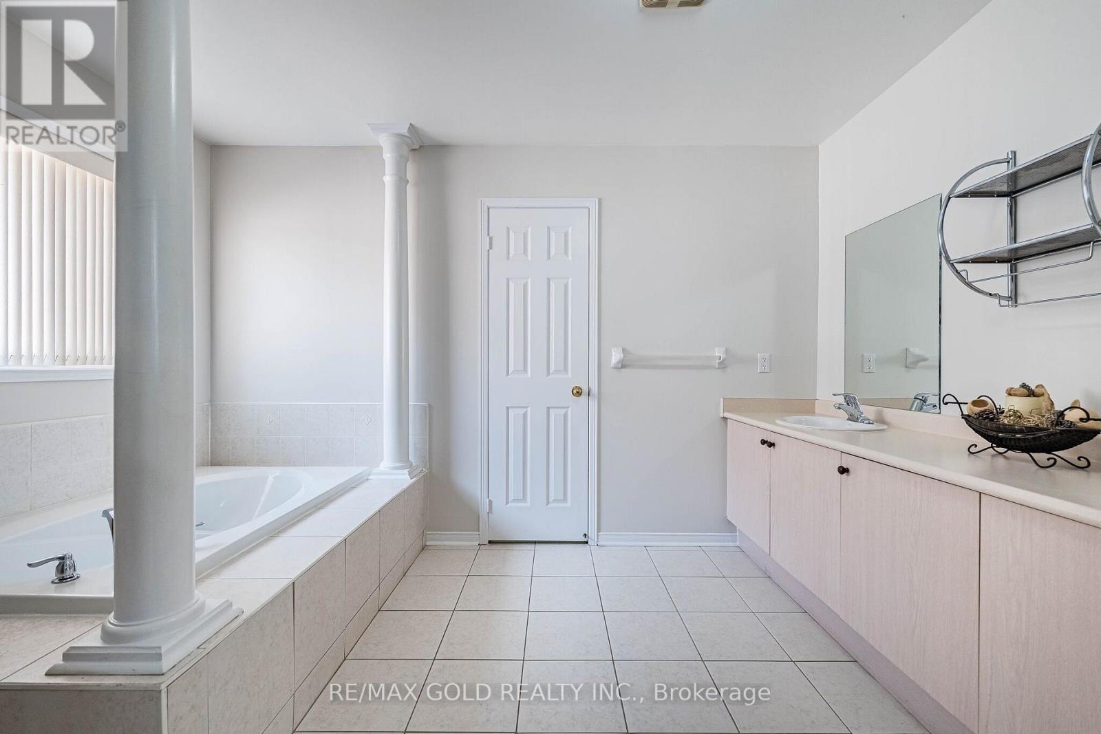 128 Luella Crescent, Brampton, Ontario  L7A 3H5 - Photo 24 - W13716982