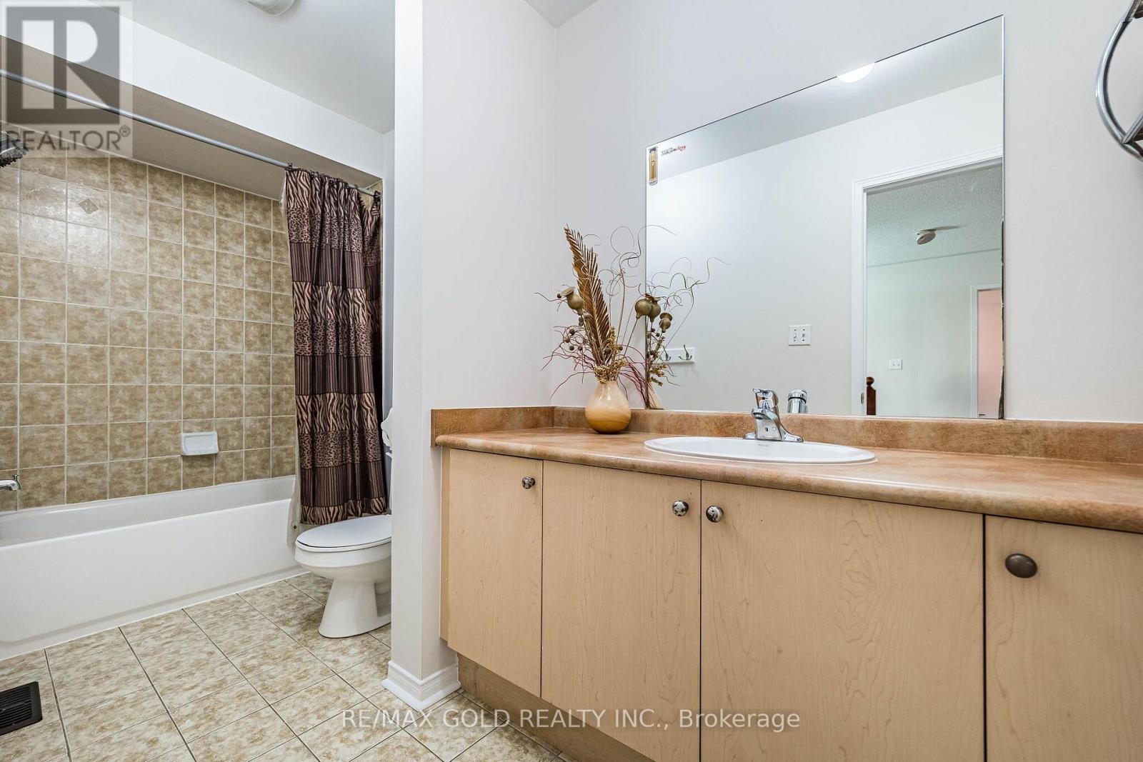 128 Luella Crescent, Brampton, Ontario  L7A 3H5 - Photo 31 - W13716982