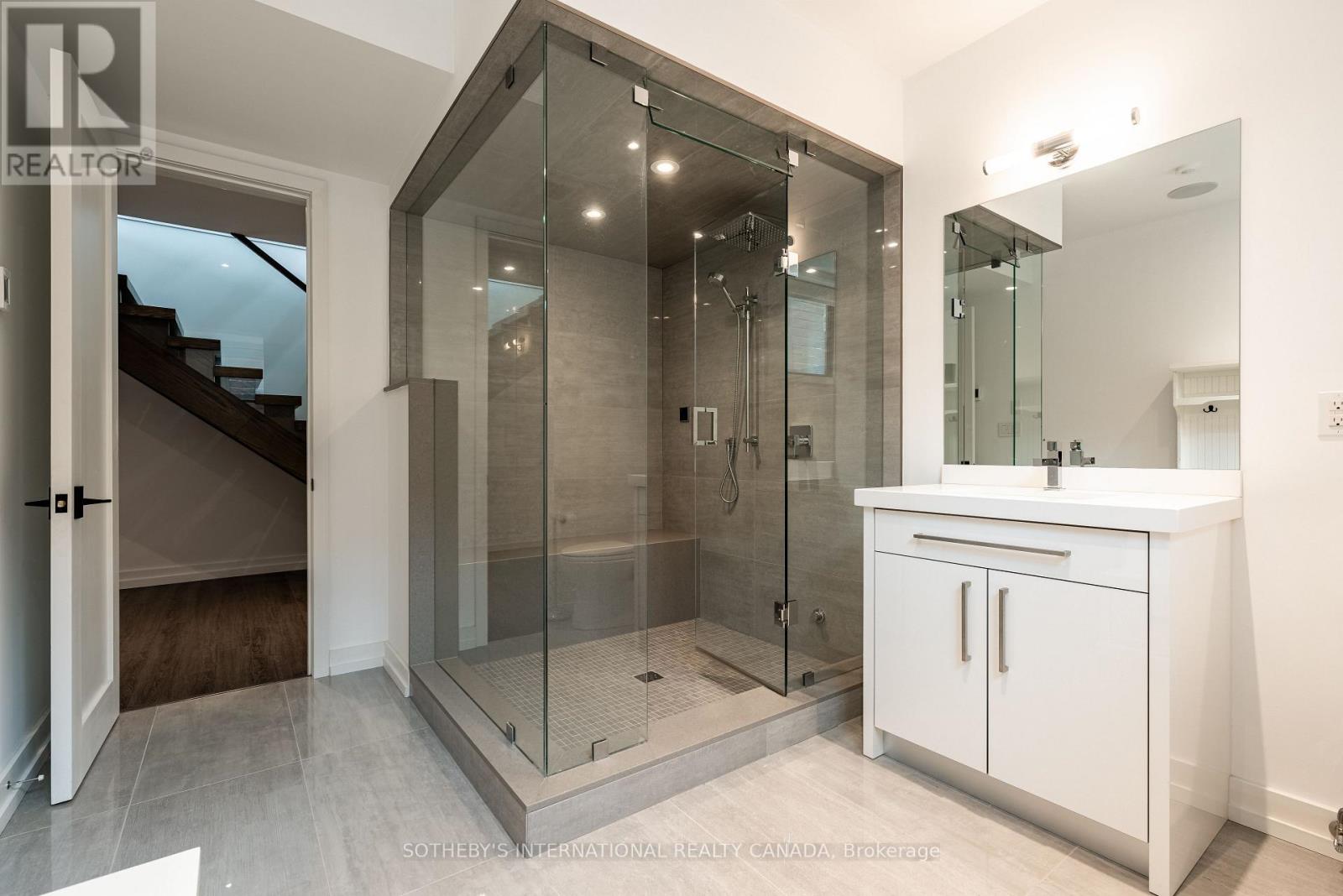 1388 Acton Crescent, Oakville, Ontario  L6J 2S5 - Photo 38 - W13717050