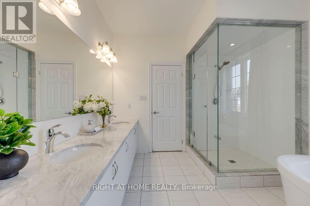 3200 Ernest Appelbe Boulevard, Oakville, Ontario  L6H 0N7 - Photo 21 - W13717066