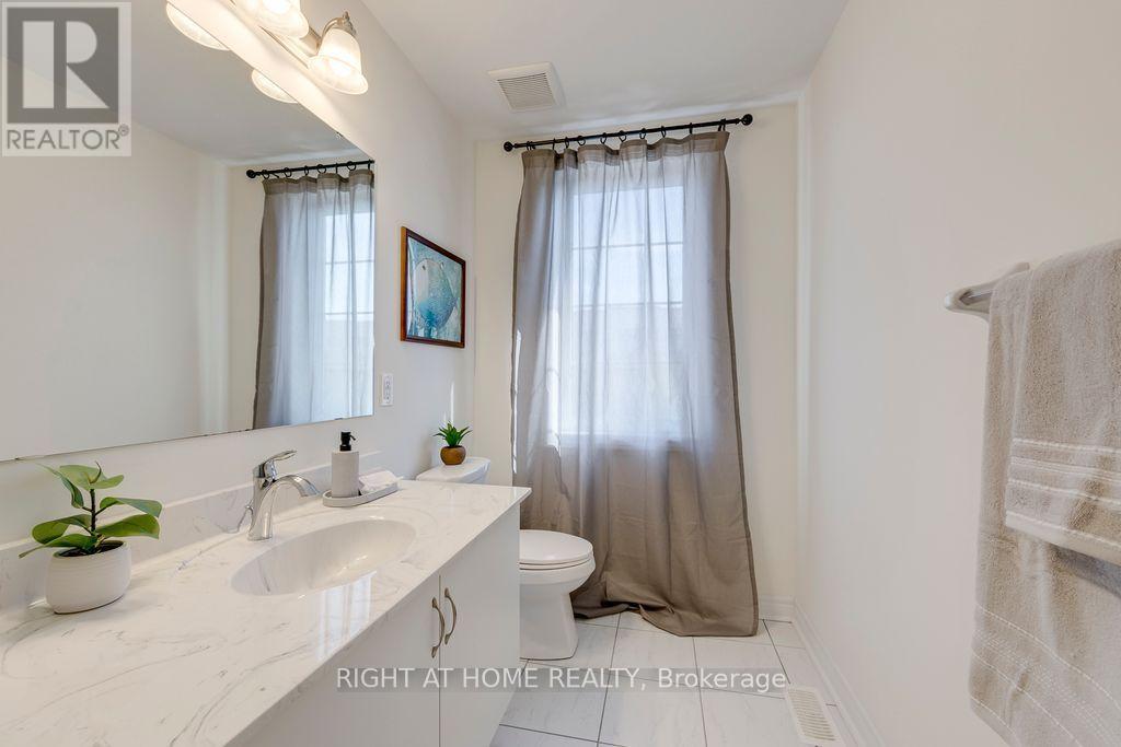 3200 Ernest Appelbe Boulevard, Oakville, Ontario  L6H 0N7 - Photo 24 - W13717066