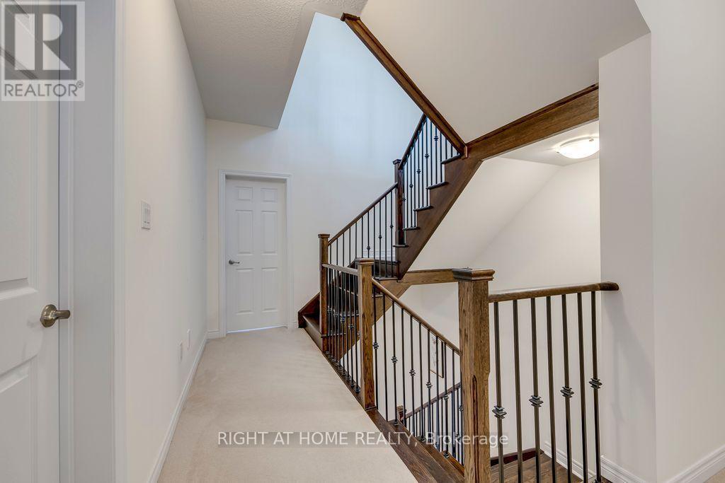 3200 Ernest Appelbe Boulevard, Oakville, Ontario  L6H 0N7 - Photo 28 - W13717066