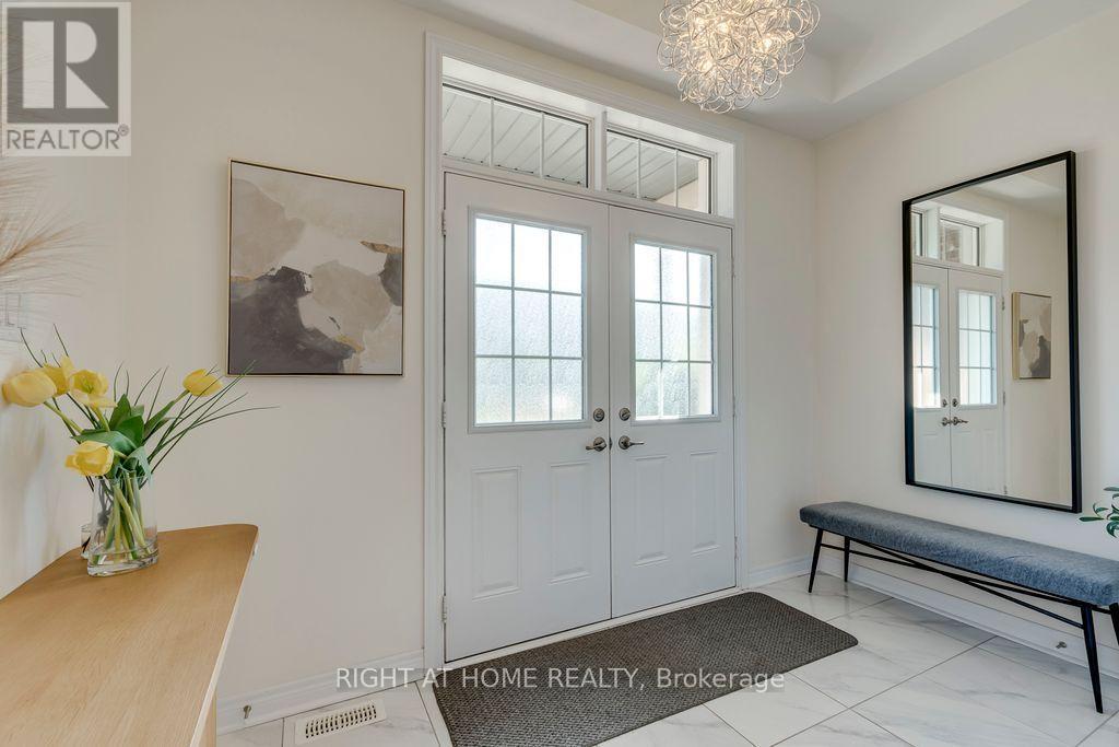 3200 Ernest Appelbe Boulevard, Oakville, Ontario  L6H 0N7 - Photo 3 - W13717066