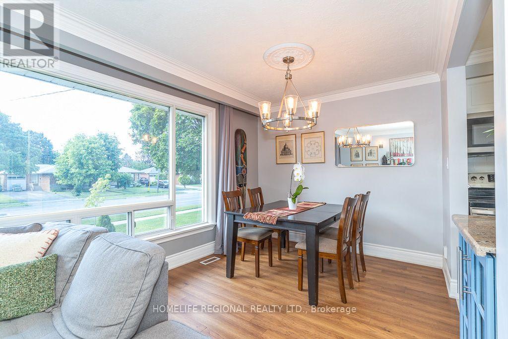 128 The Westway, Toronto, Ontario  M9P 2B9 - Photo 13 - W13717078