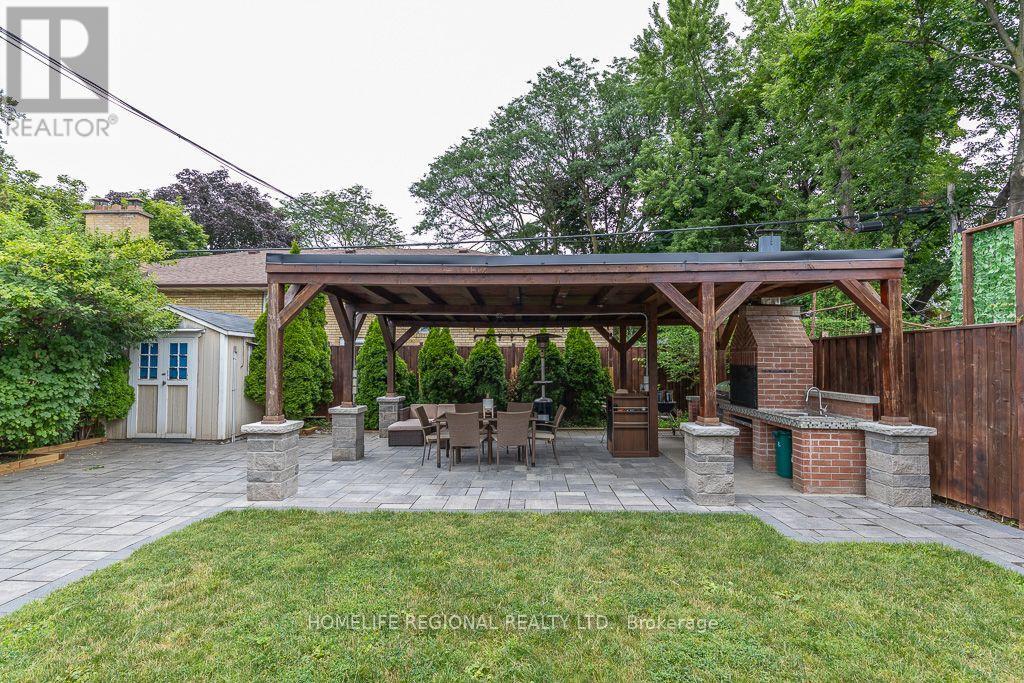128 The Westway, Toronto, Ontario  M9P 2B9 - Photo 2 - W13717078