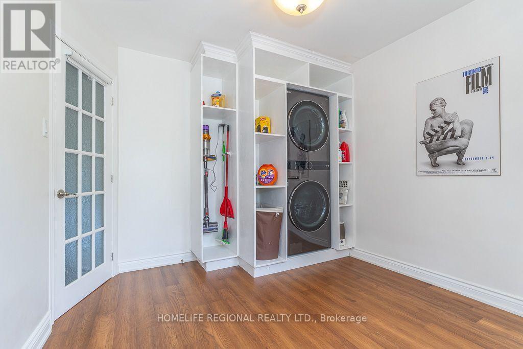 128 The Westway, Toronto, Ontario  M9P 2B9 - Photo 23 - W13717078