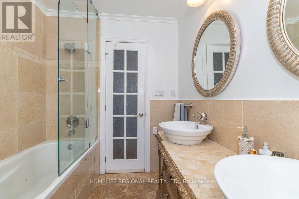 128 The Westway, Toronto, Ontario  M9P 2B9 - Photo 25 - W13717078