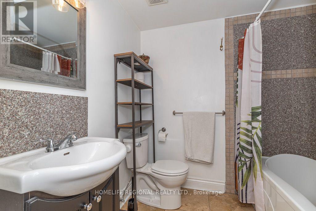 128 The Westway, Toronto, Ontario  M9P 2B9 - Photo 36 - W13717078