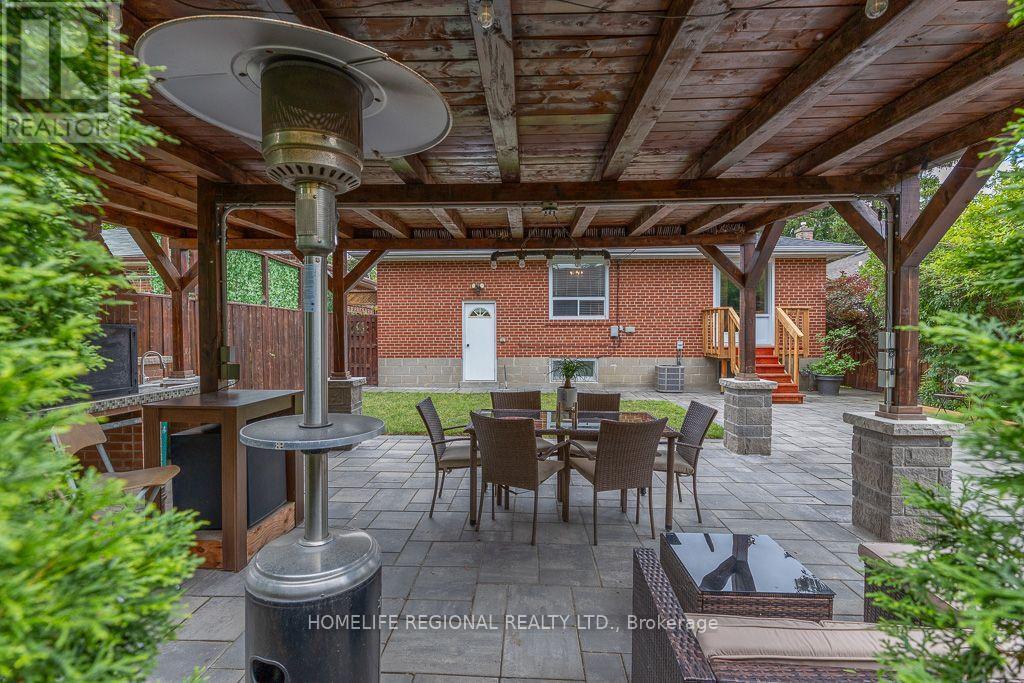 128 The Westway, Toronto, Ontario  M9P 2B9 - Photo 46 - W13717078