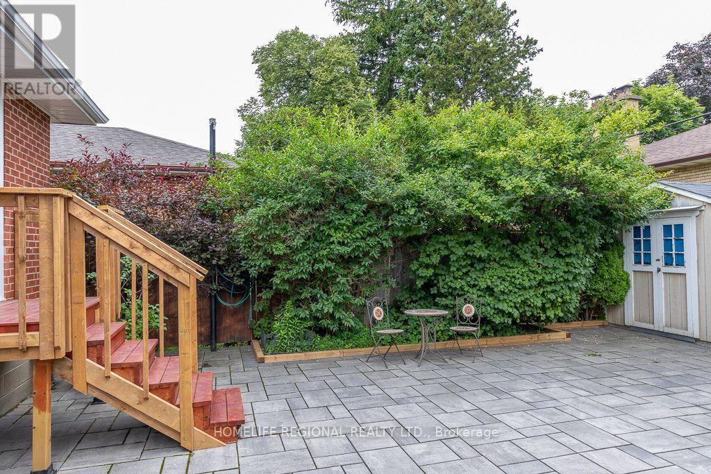 128 The Westway, Toronto, Ontario  M9P 2B9 - Photo 47 - W13717078
