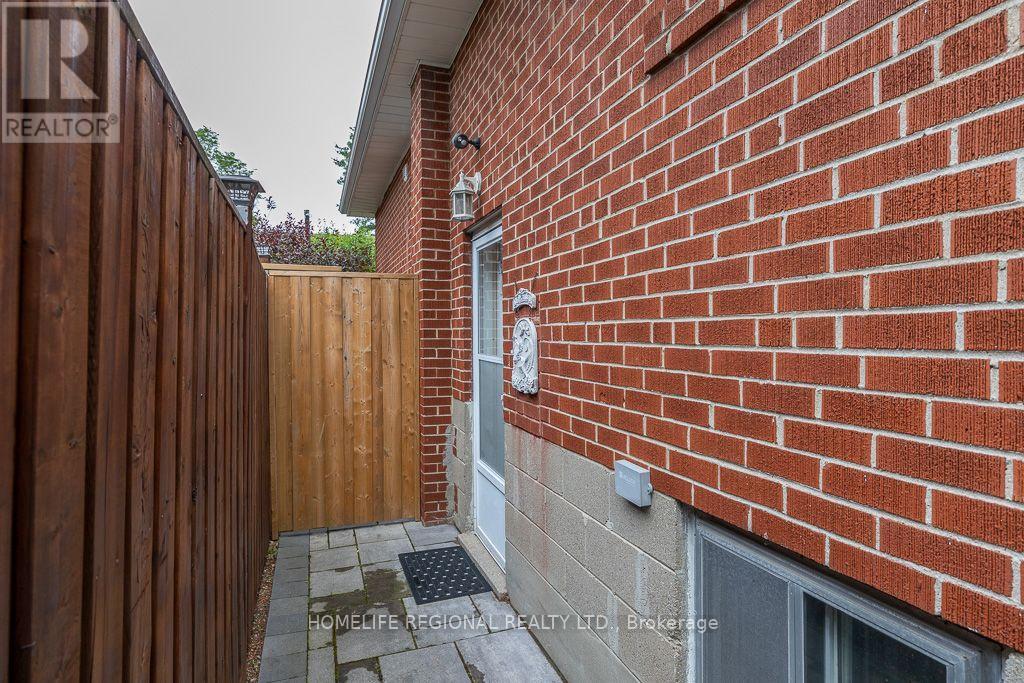 128 The Westway, Toronto, Ontario  M9P 2B9 - Photo 48 - W13717078