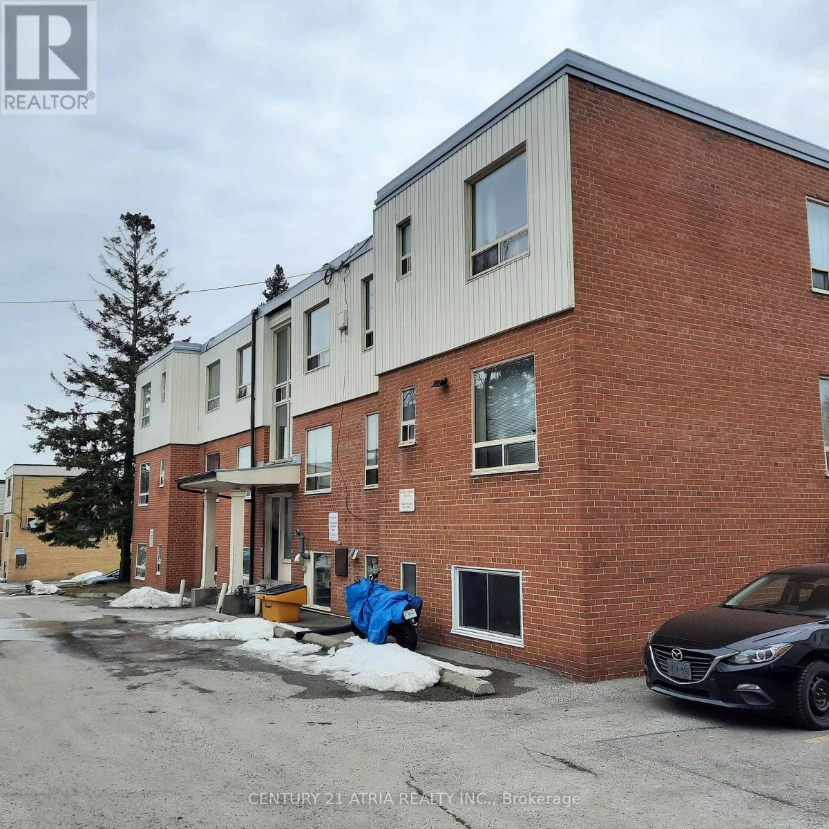 316 Saguenay Avenue, Oshawa, Ontario L1J 2N1 - Photo 10 - E13713026